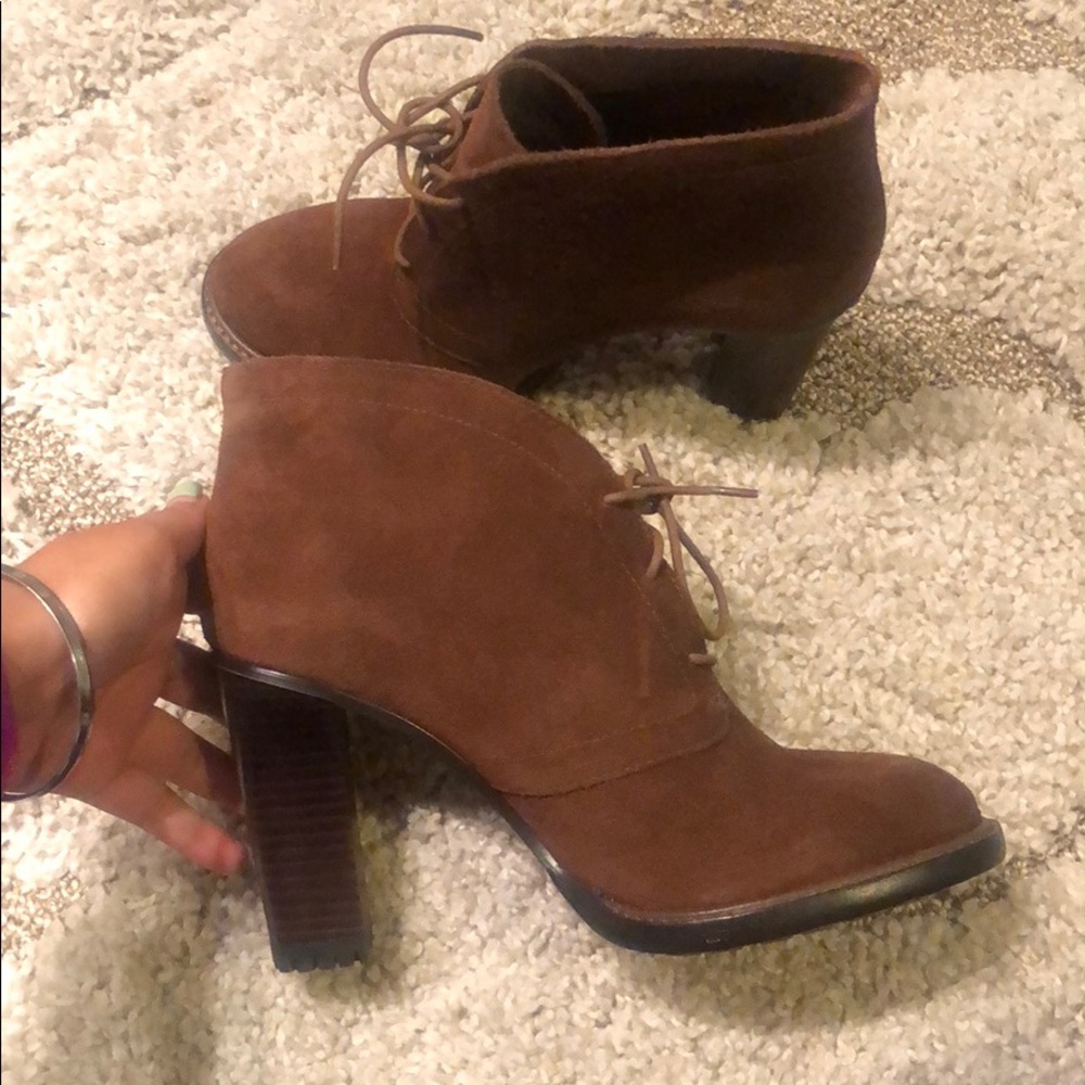 NEW Vince Camuto Suede Booties